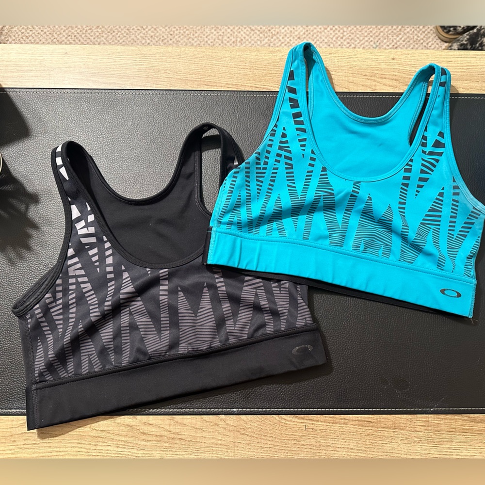 Oakley sports bra set